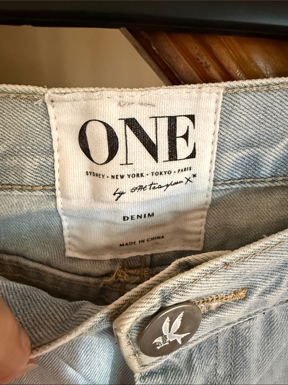 ONE by One Teaspoon Light Wash Distressed Denim Jeans Size 27 - Picture 12 of 13